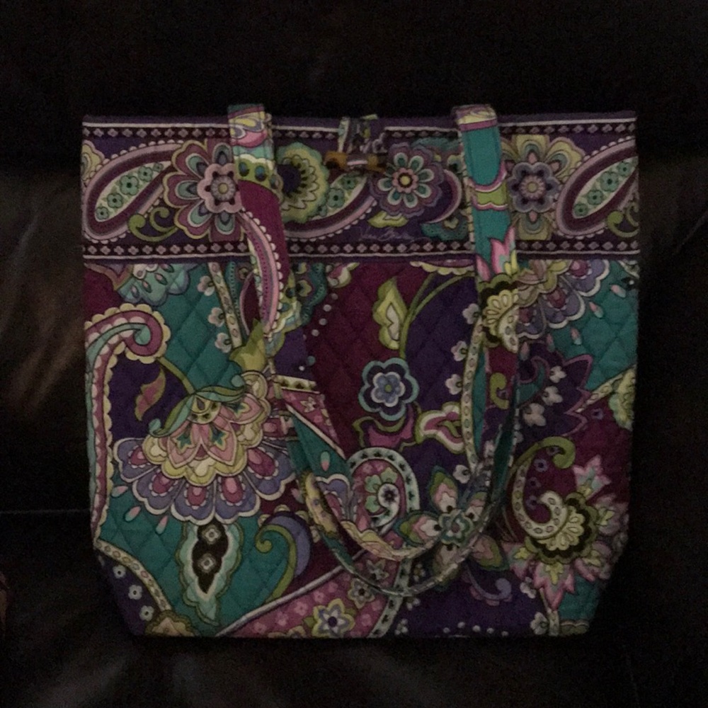 Vera Bradley~Medium Size Travel Tote